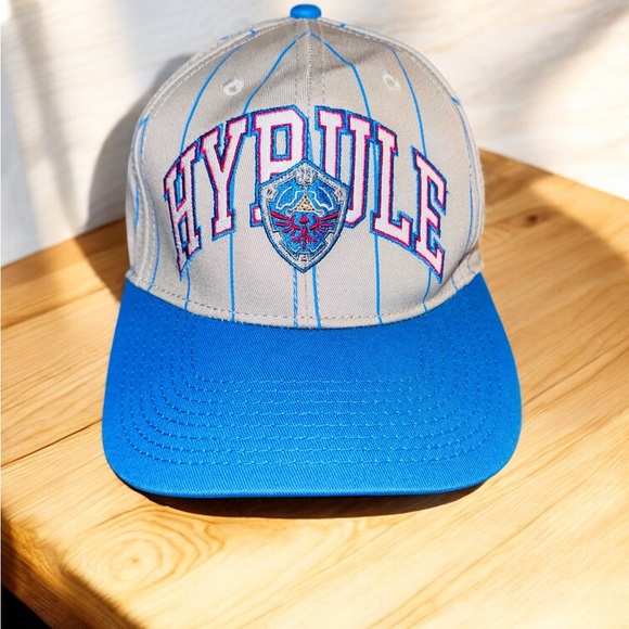 The Legend of Zelda Hyrule Snapback Men’s Ball Cap Hat Grey Blue - Picture 1 of 5